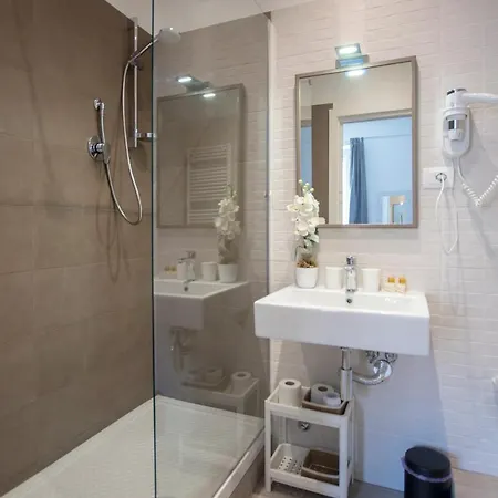 Raffaela's & Vatican